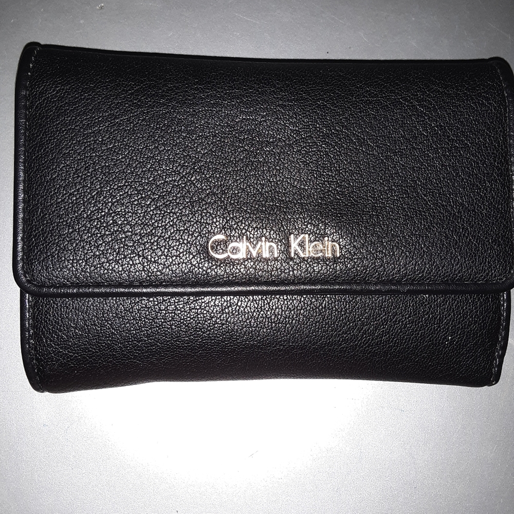 Calvin Klein Trifold Brn W/Tag